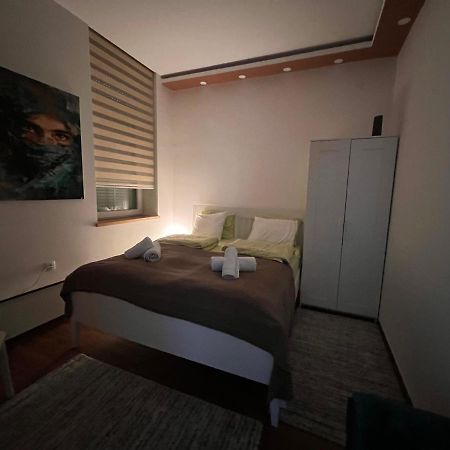Apartment Nora Belgrado Esterno foto