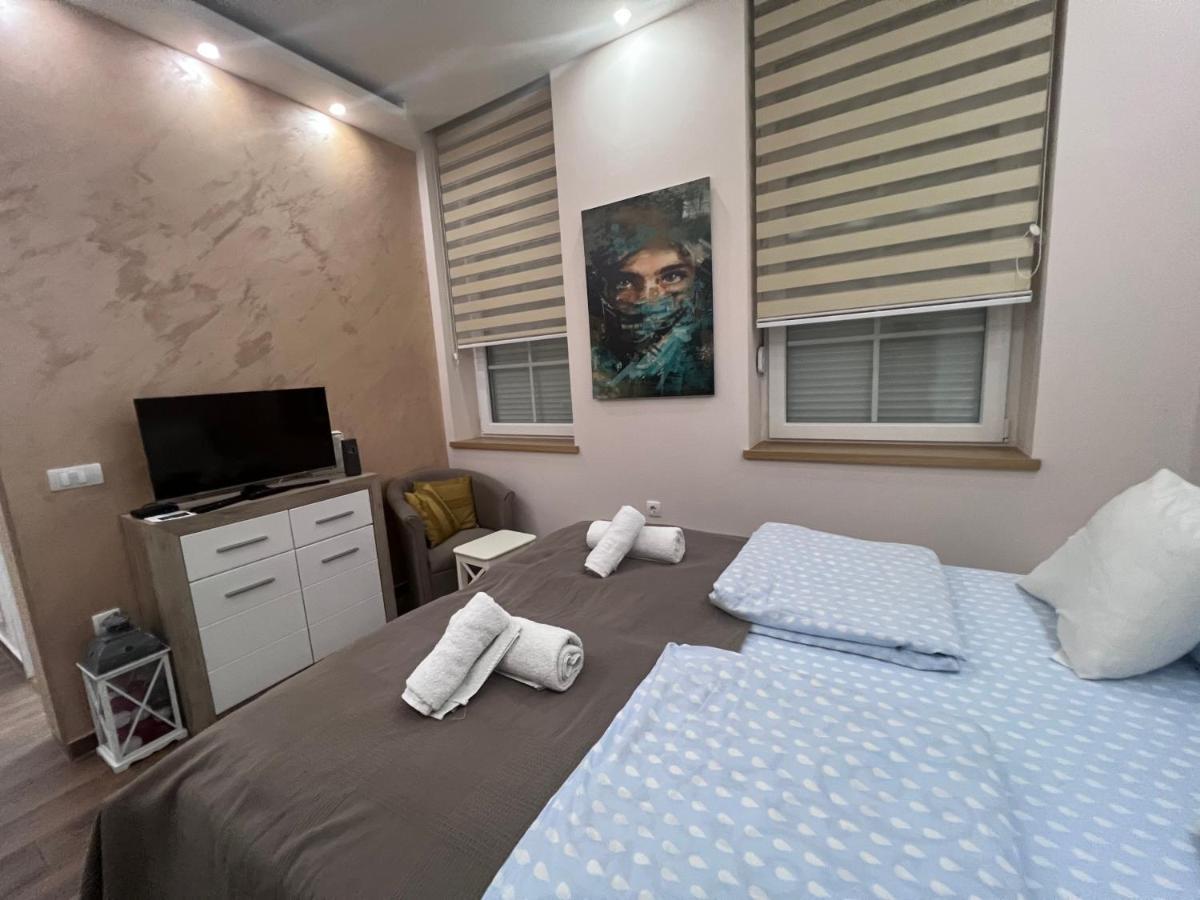 Apartment Nora Belgrado Esterno foto